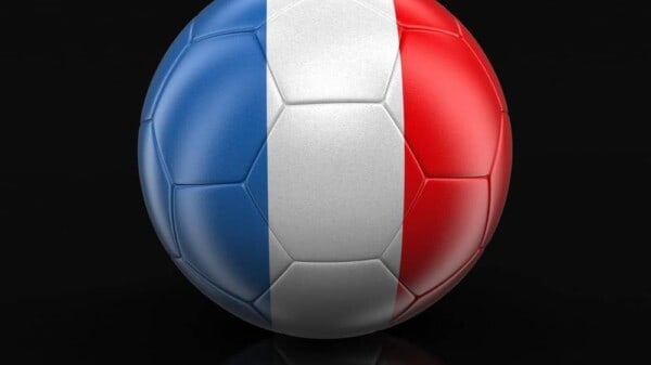 Image | Keep Your Eye On The Ball
